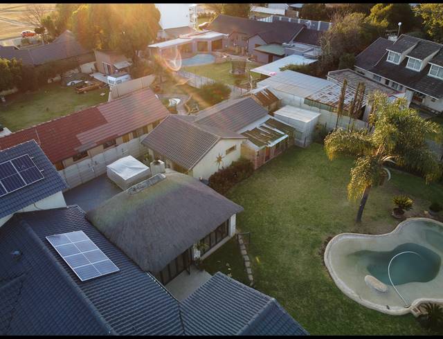 5 BEDROOM HOUSE FOR SALE IN BRACKENHURST